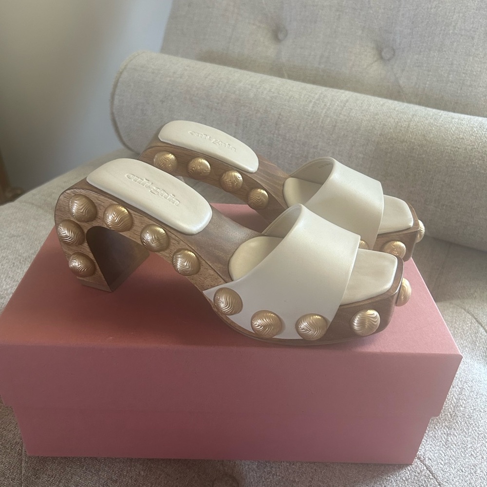 Cult Gaia Devora Sandal color-off white